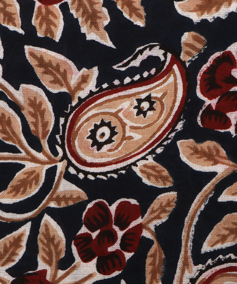 Black Colour Paisley Print Cotton Fabric ( 1.50 Meter )