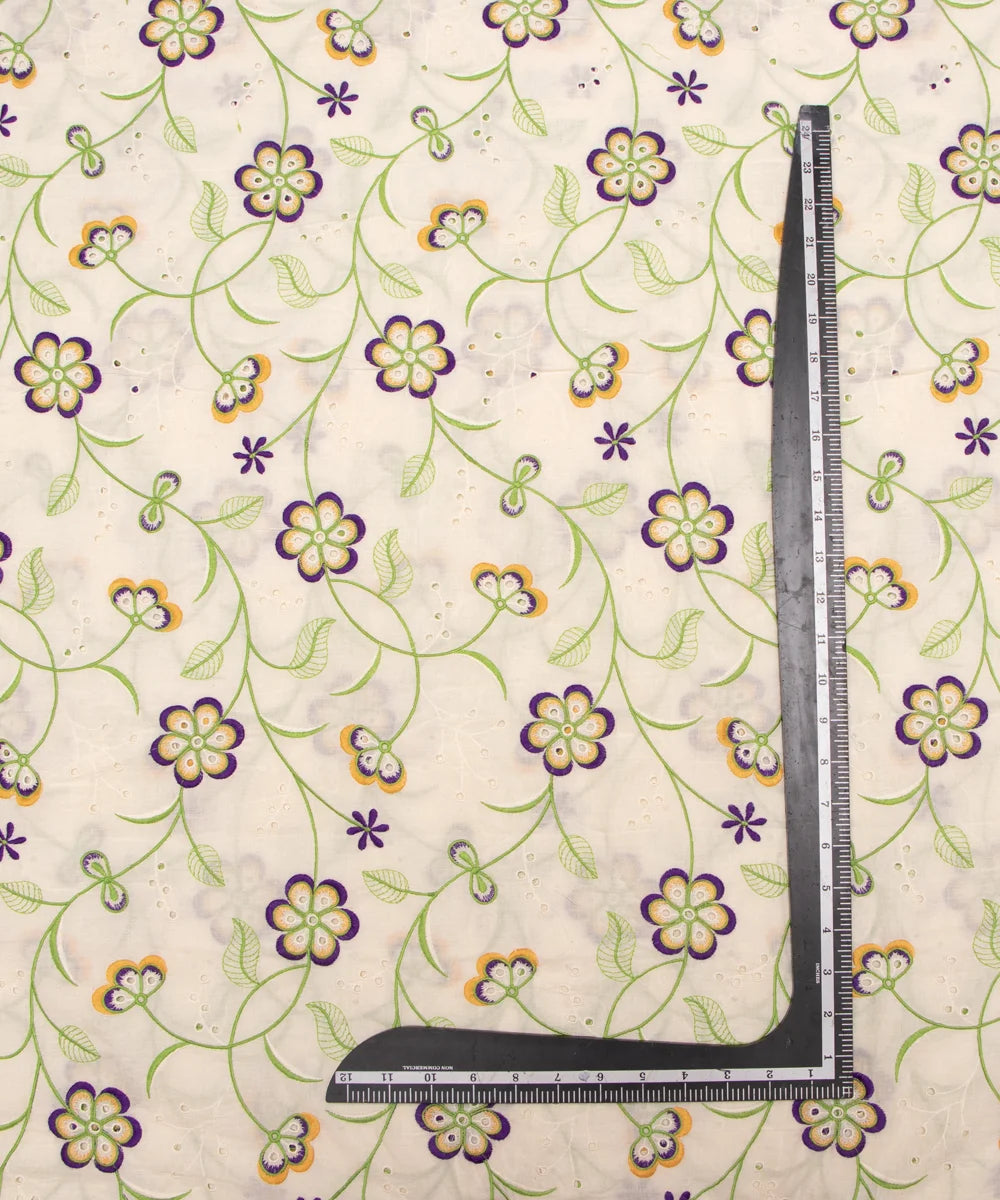 chikankari kurti