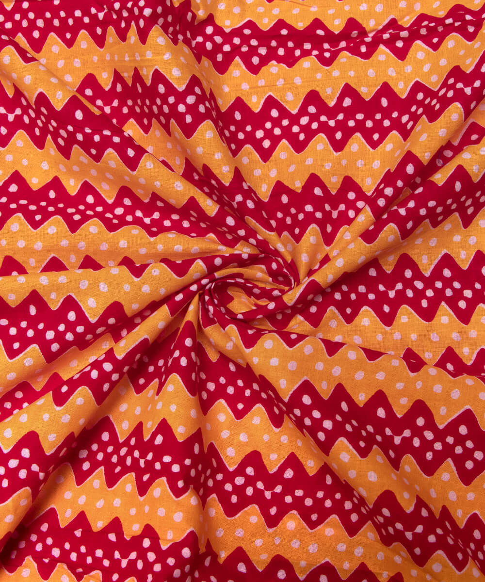 Red Colour Zig Zag Print Cotton Fabric